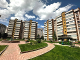 MERAM HAVZANDA BEYZADE SİTESİNDE 3+1 ARAKAT SATILIK DAİRE