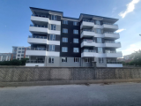 MERAM HADİMİ (ULUĞBEY) MAHALLESİ’NDE GENİŞ KULLANIMLI SIFIR 2+1 DAİRE