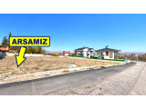 KELEBEKLER VADİSİ’NDE ŞEHİR MANZARALI, 2 VİLLALIK GÖZDE ARSA